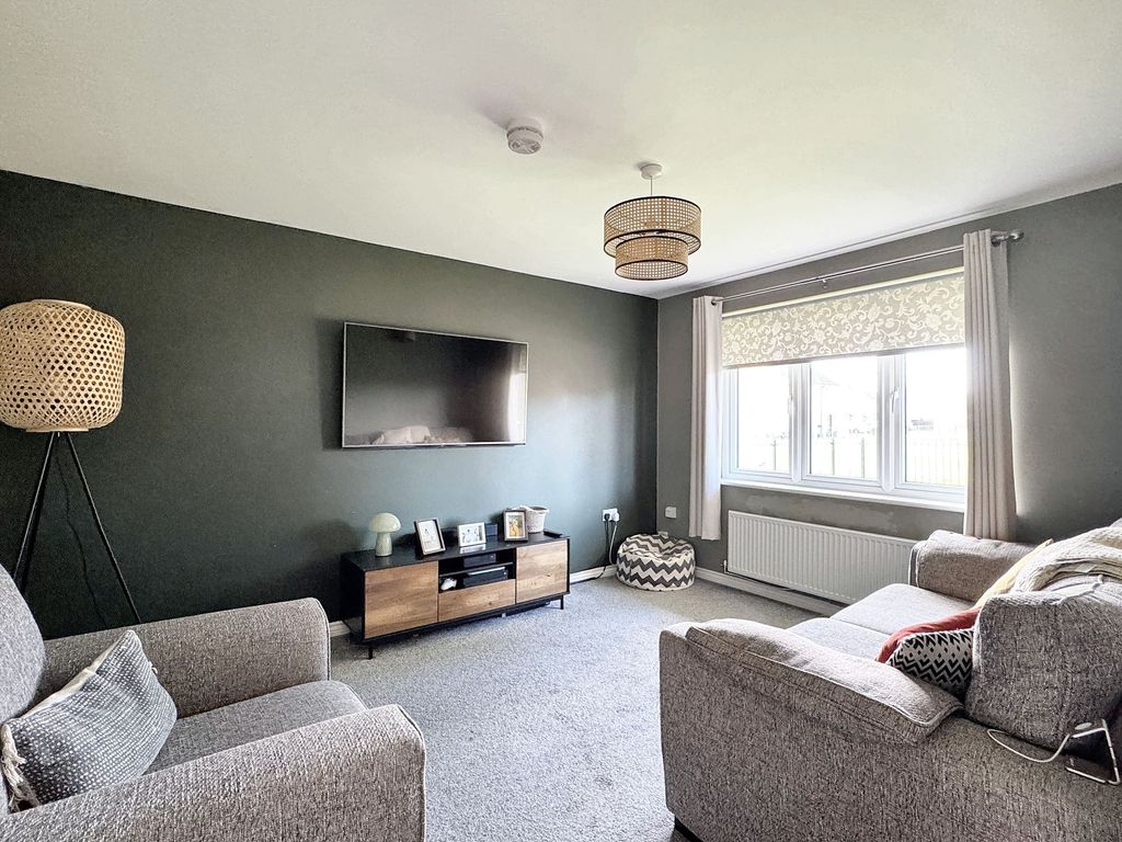 Property photo 3 of 22 Living Room