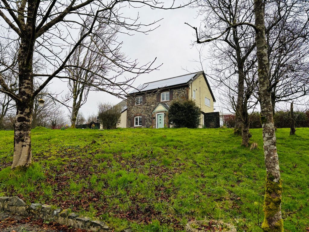 Property photo 2 of 36