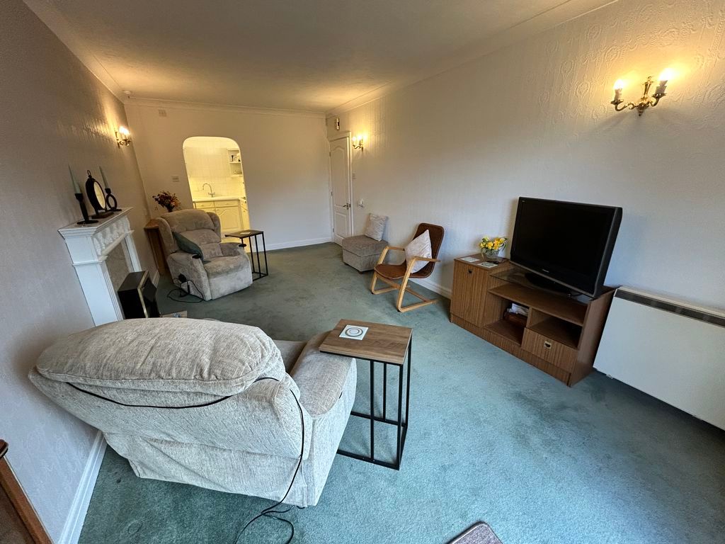 Property photo 3 of 9 Photo 3