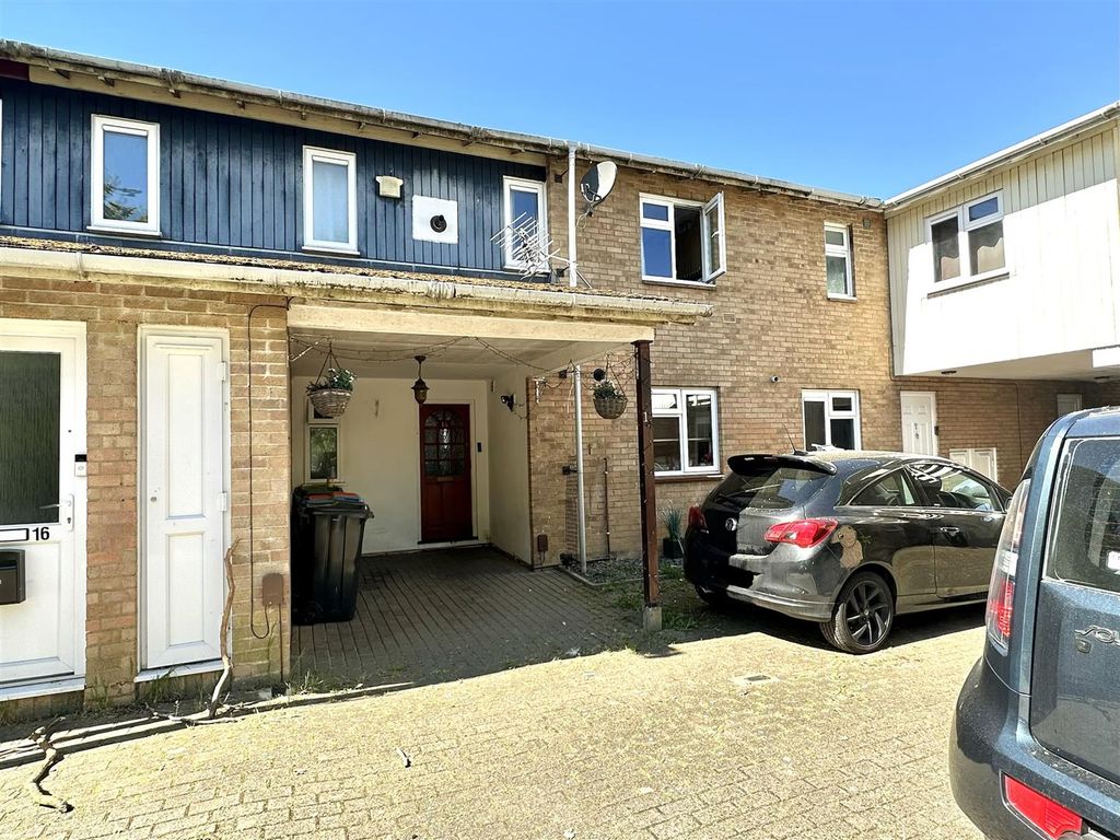Property photo 1 of 8