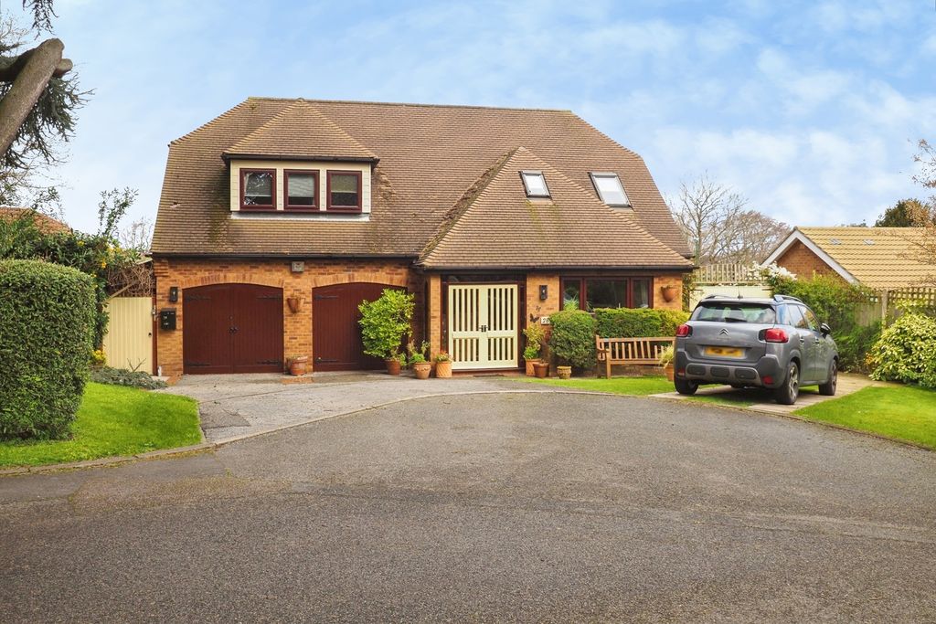 Property photo 1 of 20 Front