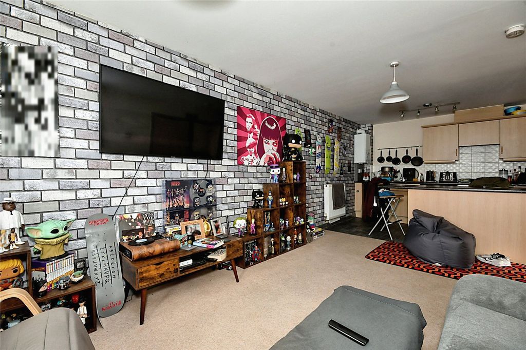 Property photo 3 of 12 Picture No. 05