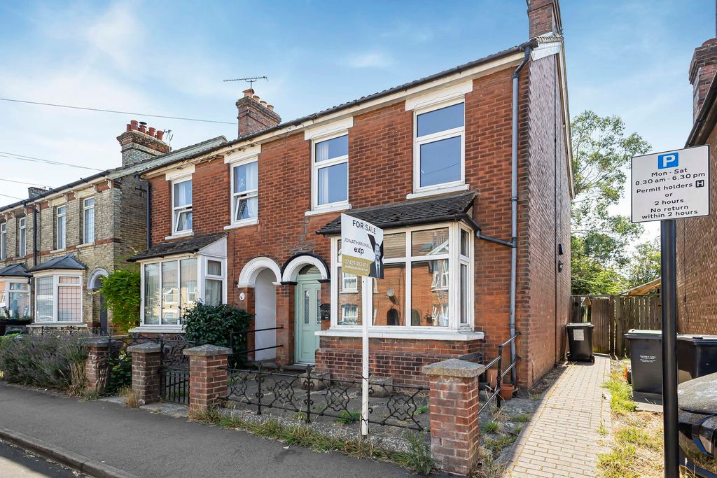 Property photo 1 of 48