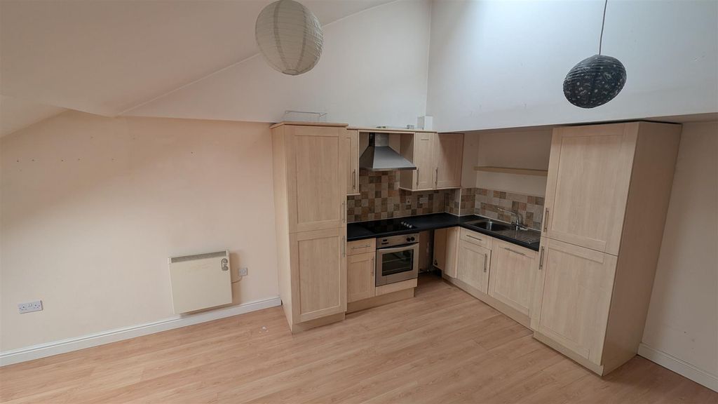 Property photo 3 of 9 Open Plan Living Space