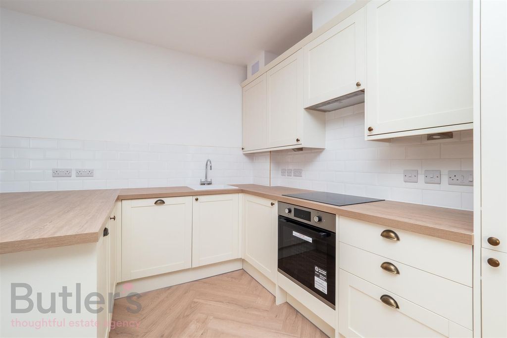 Property photo 2 of 9 Ah-009 Wm.Jpg