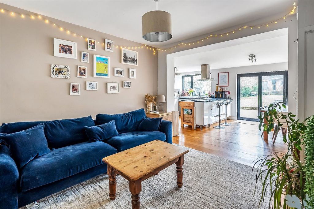 Property photo 3 of 12 24.Jpg