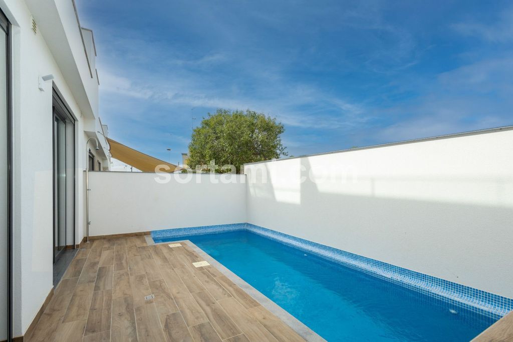 Property photo 1 of 35