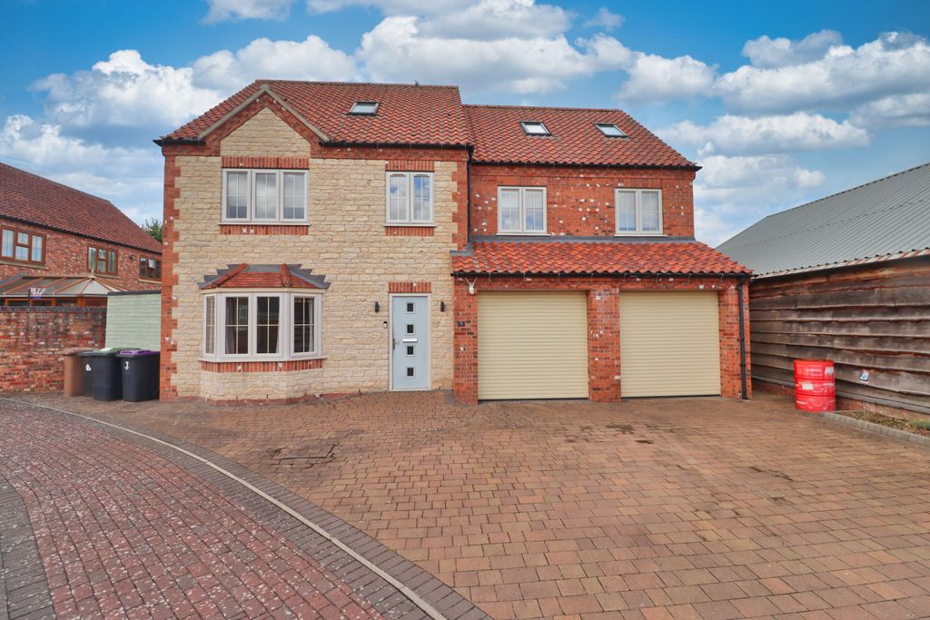 Property photo 1 of 21 Img_7138