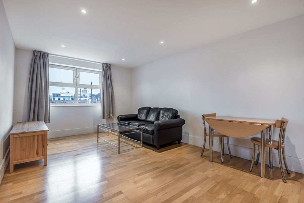 Property photo 2 of 6 423389 (2)