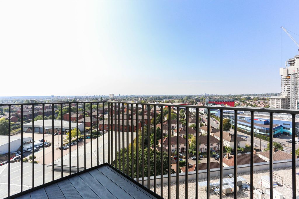 Property photo 2 of 10 Image