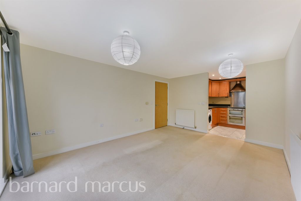 Property photo 3 of 7