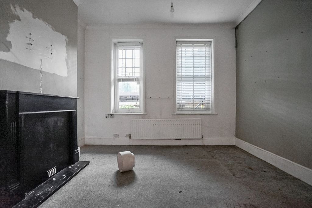 Property photo 3 of 24 Flat 1 Overcourt, Stonepound, Keymer Road, Hassocks, West Sussex, Bn6 8Jr