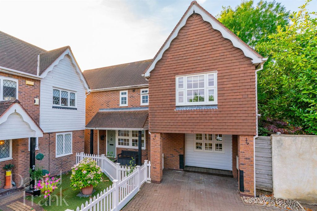 Property photo 1 of 30