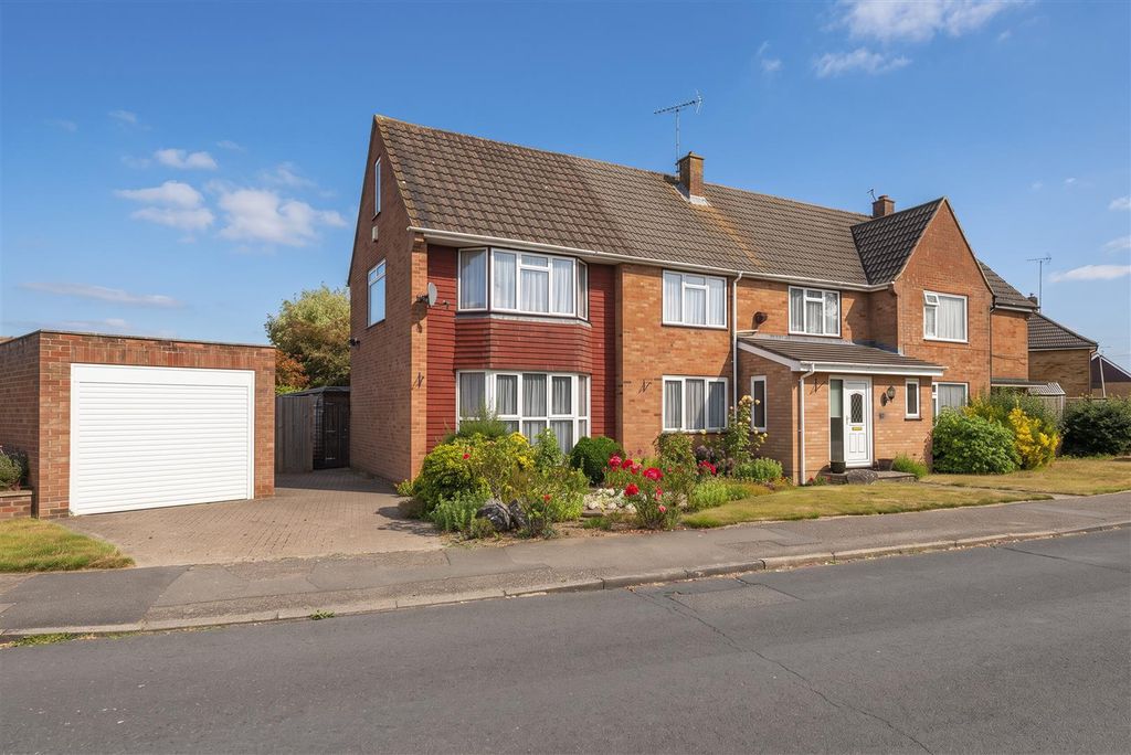 Property photo 1 of 19 87Allington02.Jpg