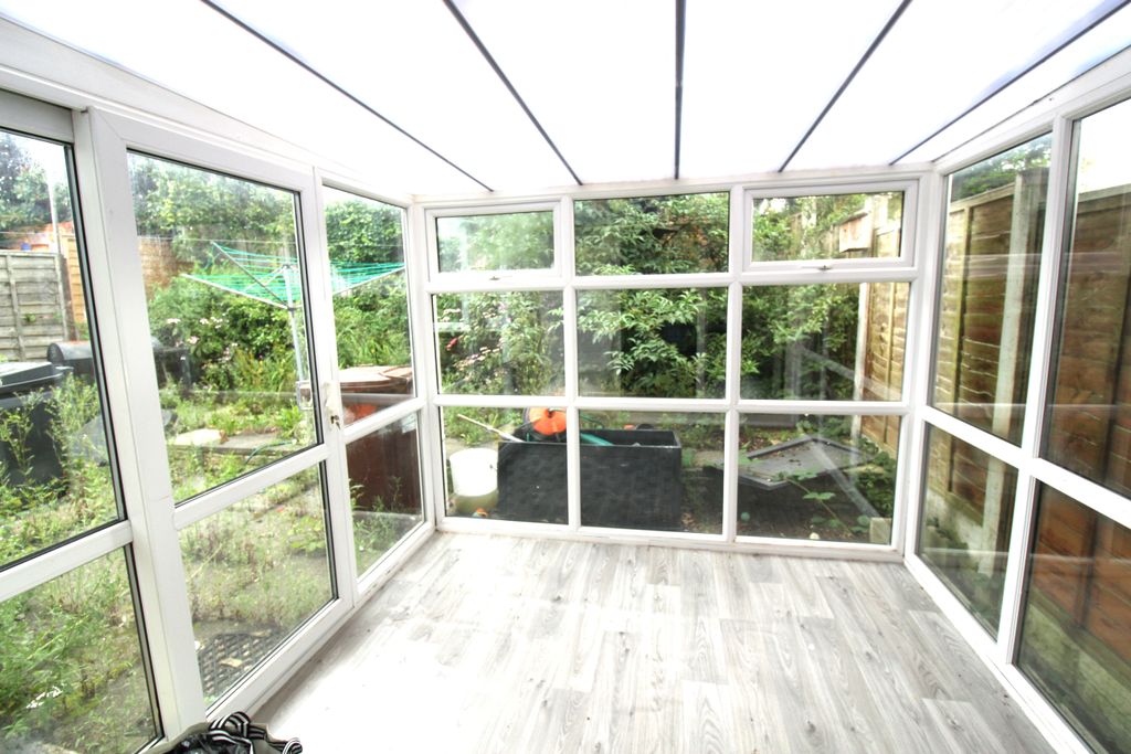 Property photo 2 of 13 Conservatory 