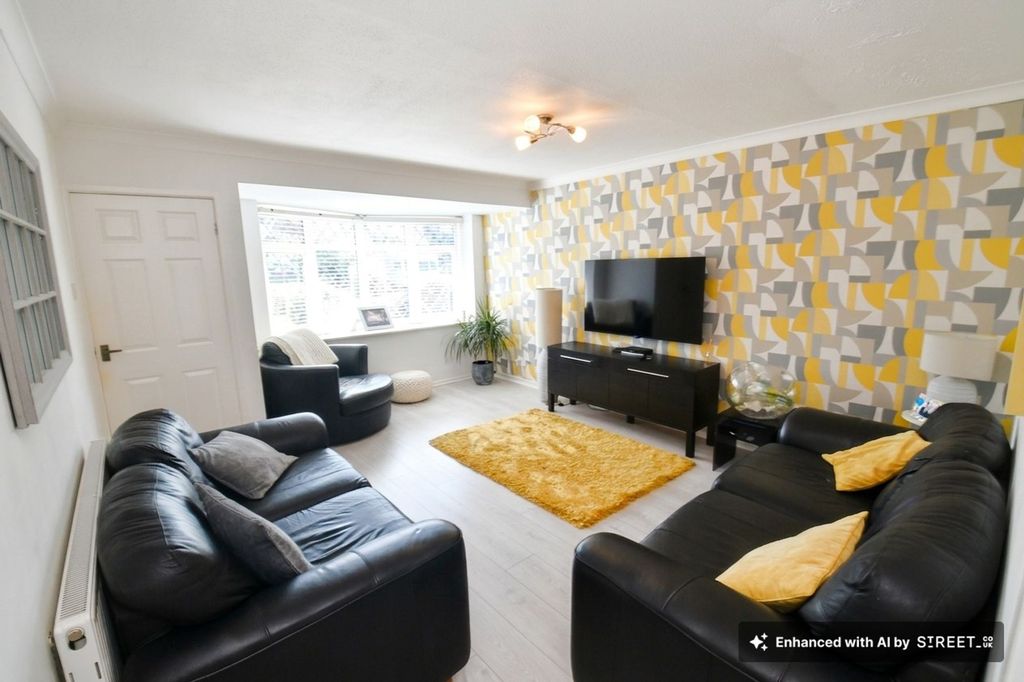Property photo 2 of 22