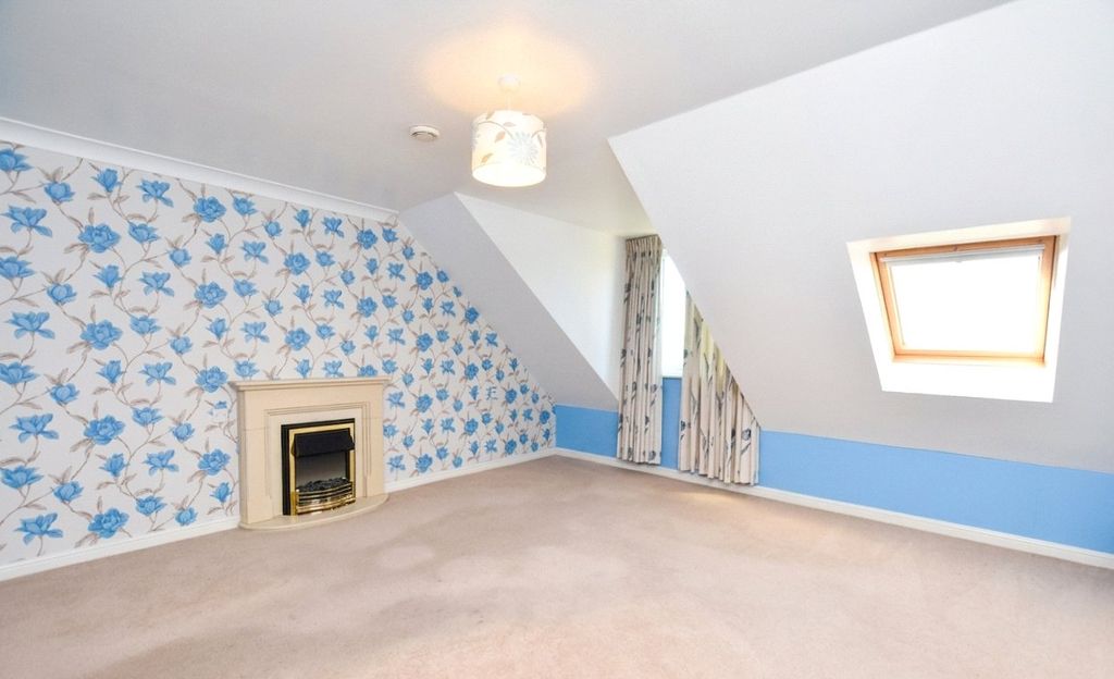 Property photo 3 of 11 Picture No. 30