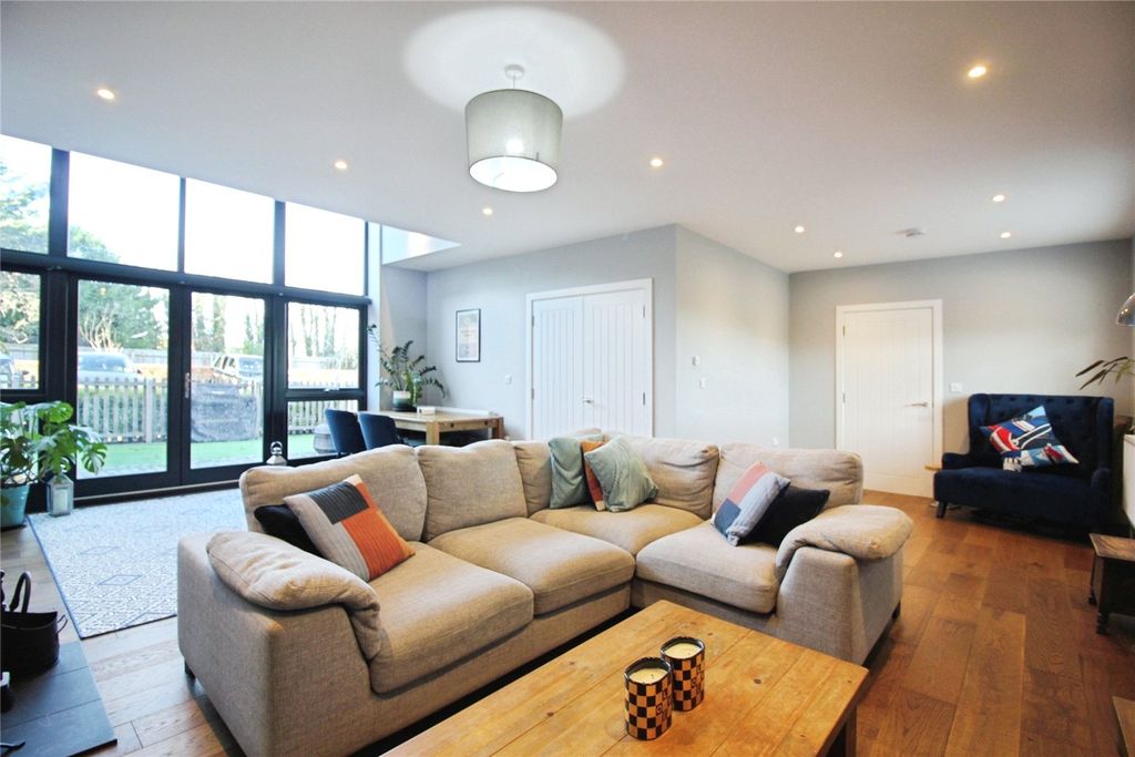 Property photo 2 of 16 Picture No. 16