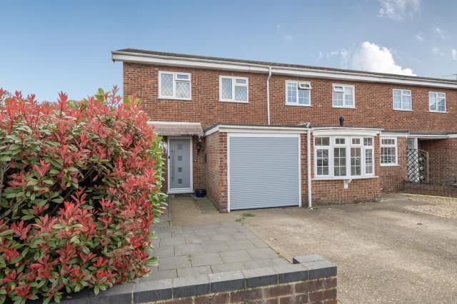 Property photo 1 of 17 External View