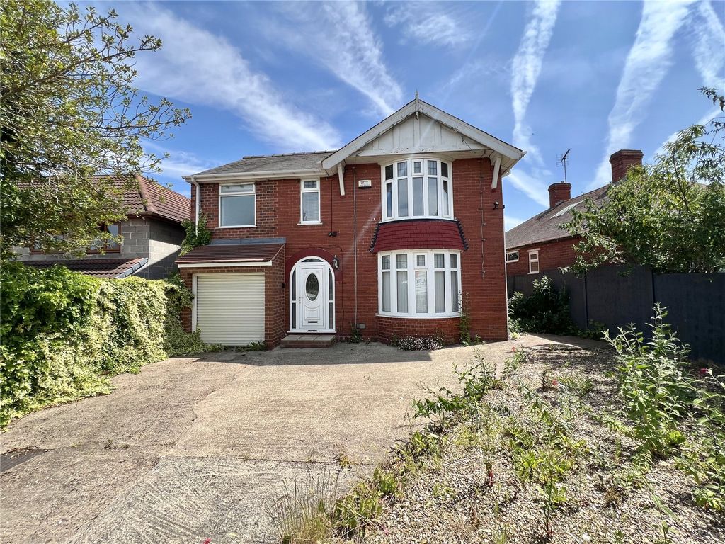 Property photo 1 of 21 Picture No. 11