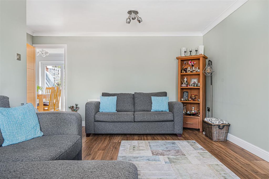 Property photo 3 of 28 13_80415.Jpg