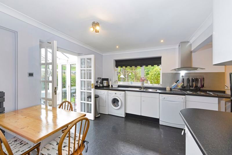 Property photo 3 of 13 Photo 8