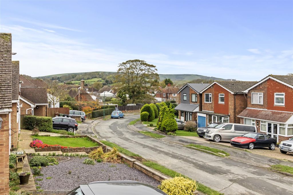 Property photo 2 of 41 Road View.Jpg