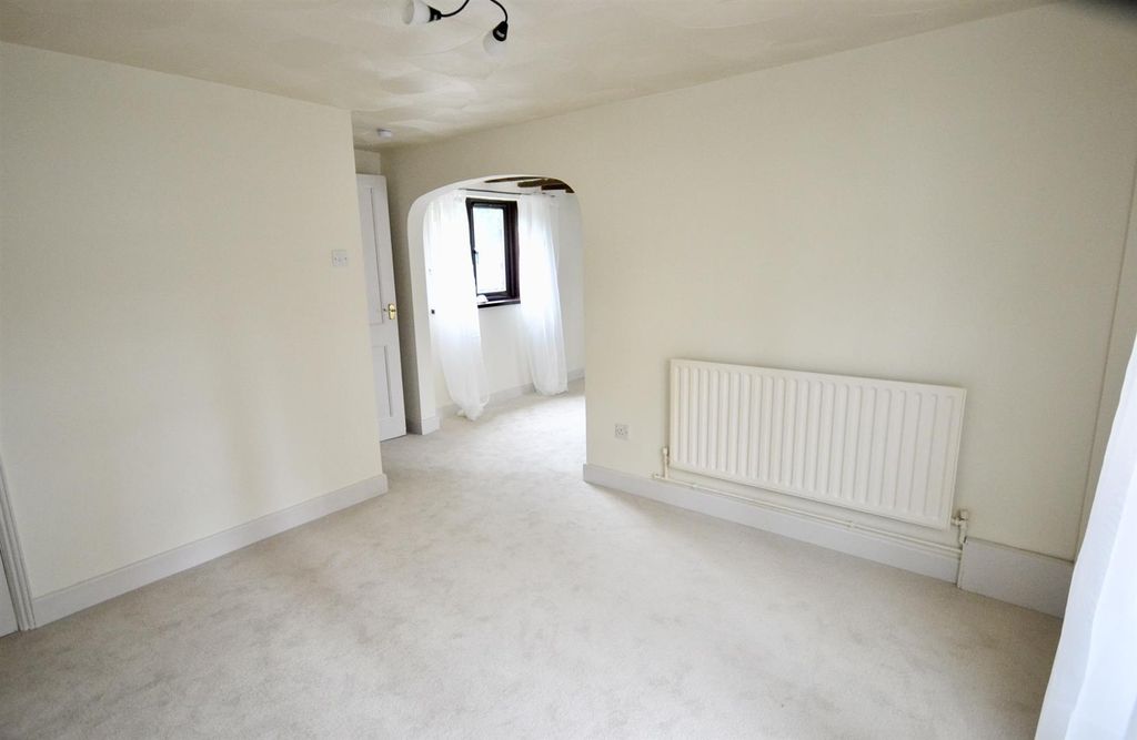 Property photo 3 of 23 Dining Room