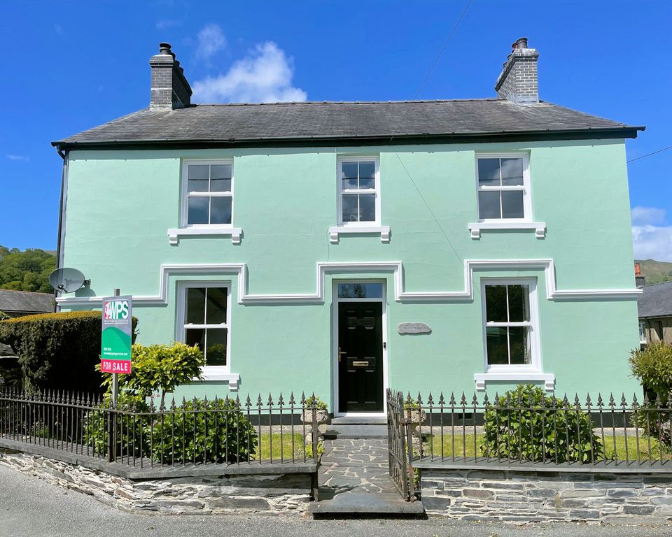 Property photo 1 of 56