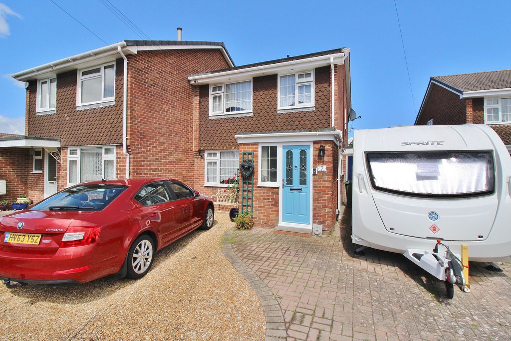 Property photo 1 of 27