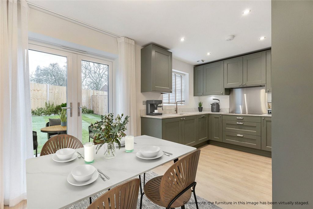 Property photo 2 of 12 Virtually Staged