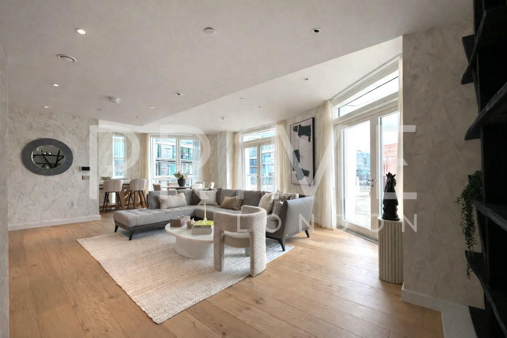 Property photo 3 of 18 Reception.Jpg