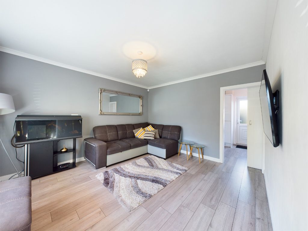 Property photo 2 of 10 1069114