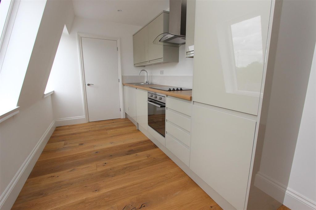 Property photo 2 of 11 Img_5549.Jpg