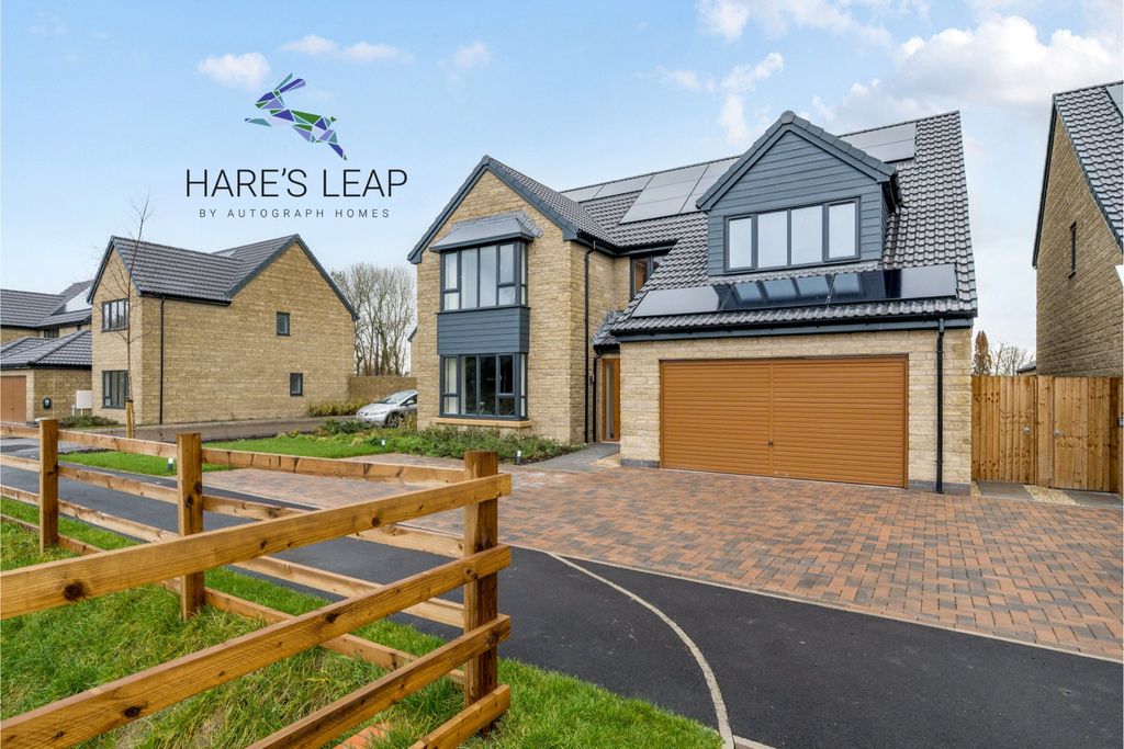 Property photo 1 of 13 Hare's Leap