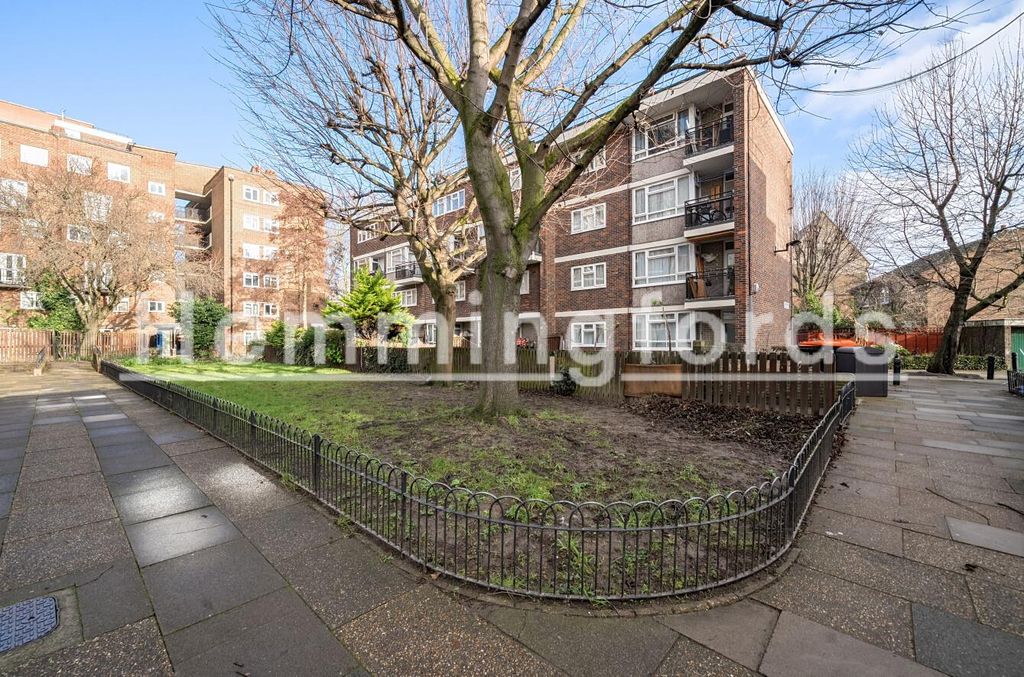 Property photo 2 of 19 0F23E18c-59c6-4120-Be0c-9E72F672137B.Jpg