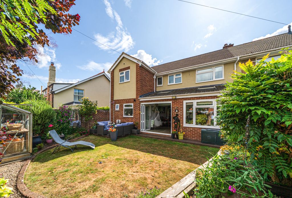Property photo 3 of 12 1-1321187-1-686B9...
