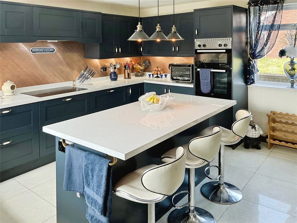 Property photo 3 of 36 Kitchen