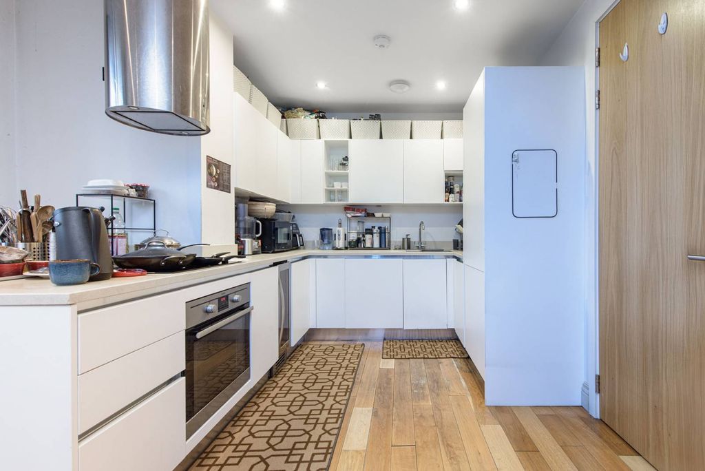 Property photo 3 of 9