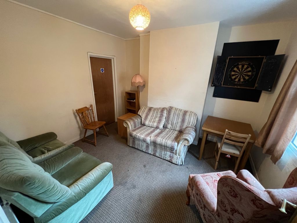 Property photo 3 of 15 Img_0007