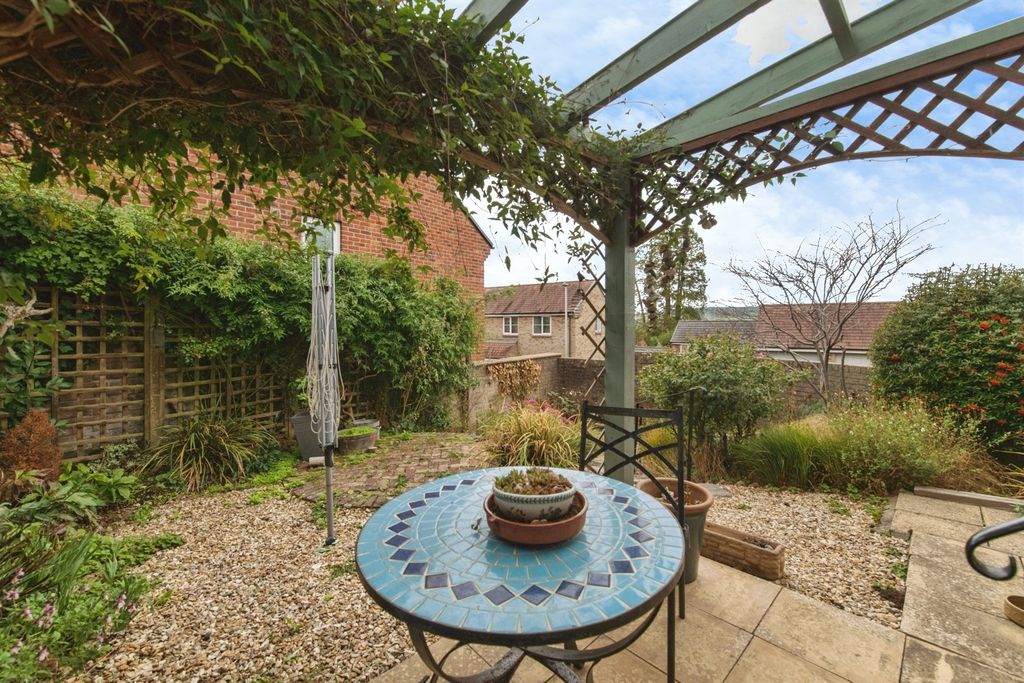 Property photo 3 of 13