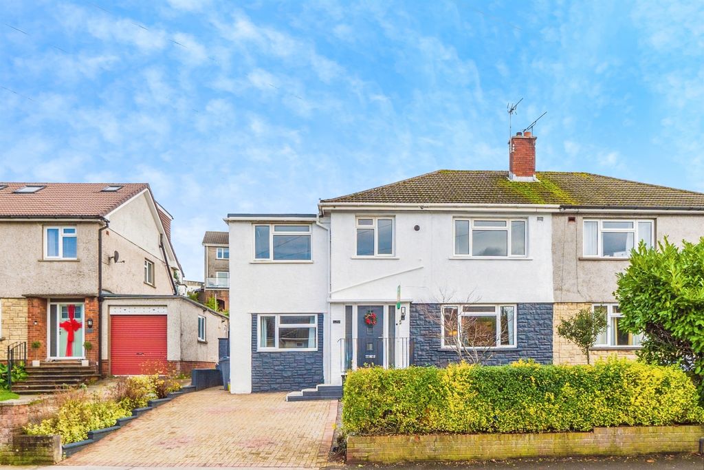 Property photo 2 of 22