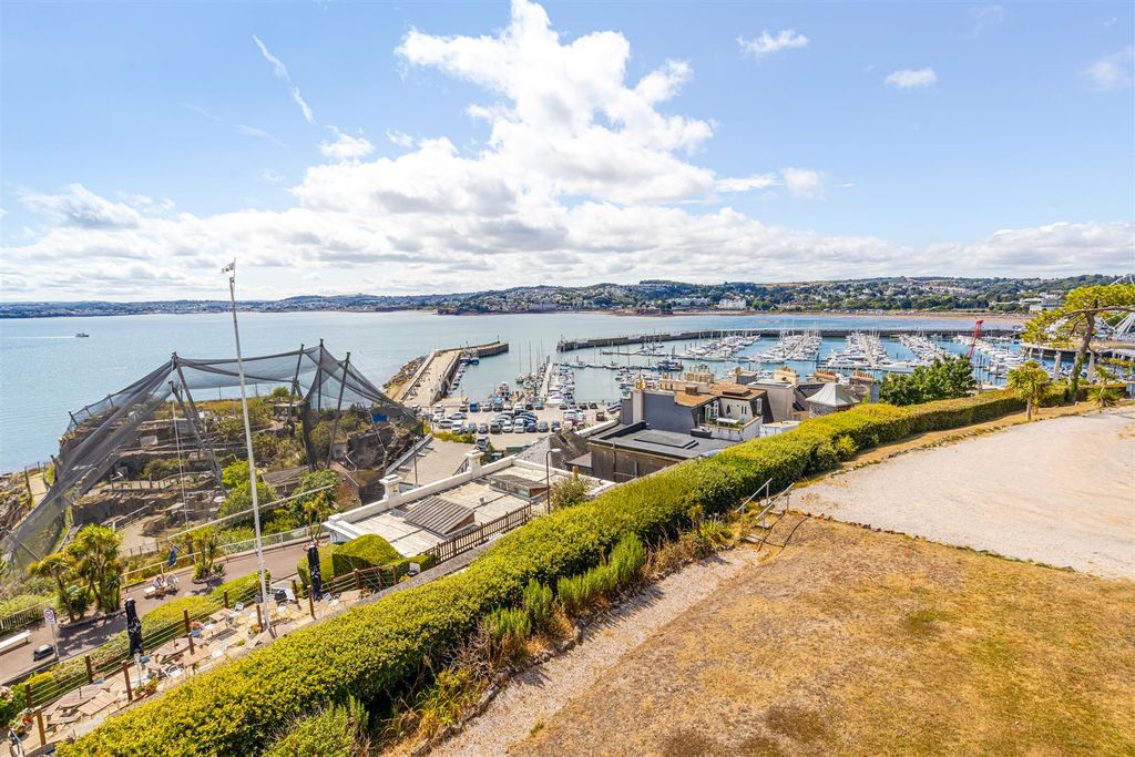Property photo 1 of 18 A04 - 7 Park Hall, Park Hill Road, Torquay - 25072