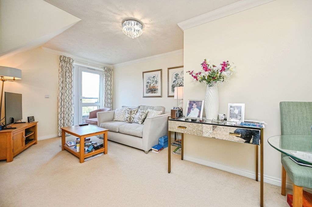 Property photo 2 of 11 Pbox-Img.Jpg