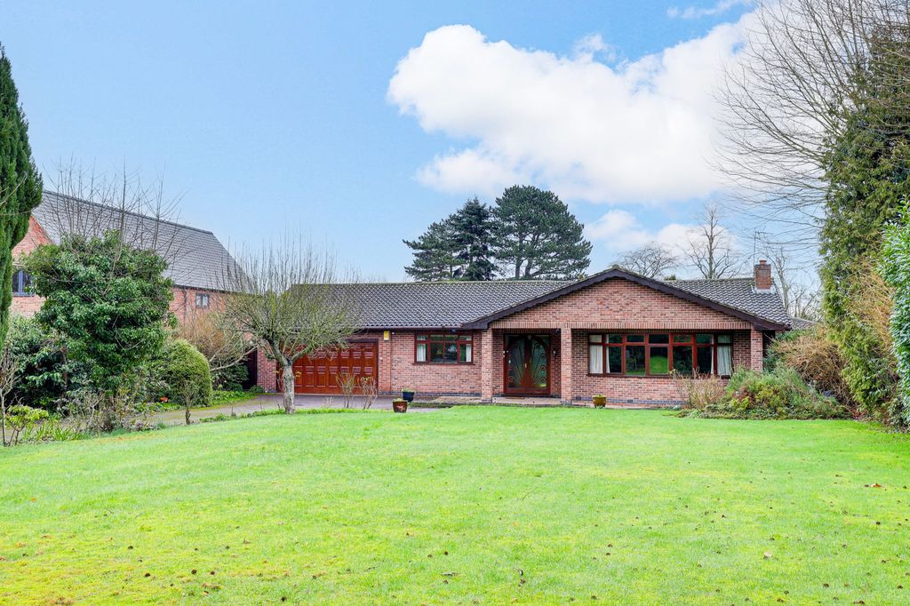 Property photo 1 of 33