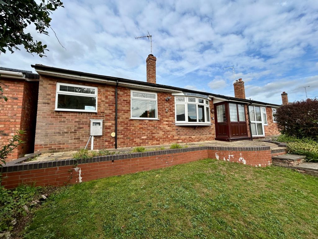 Property photo 1 of 10 Front