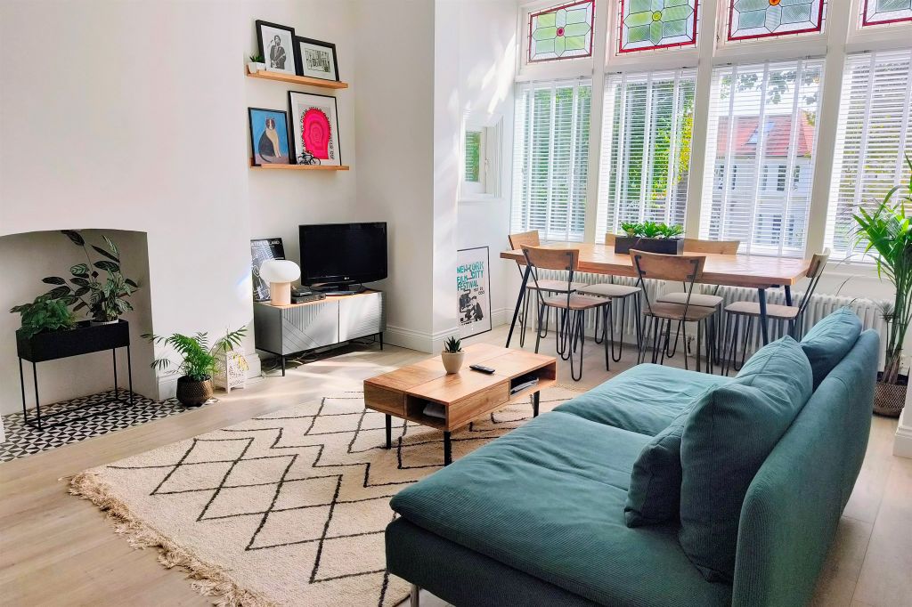 Property photo 2 of 13