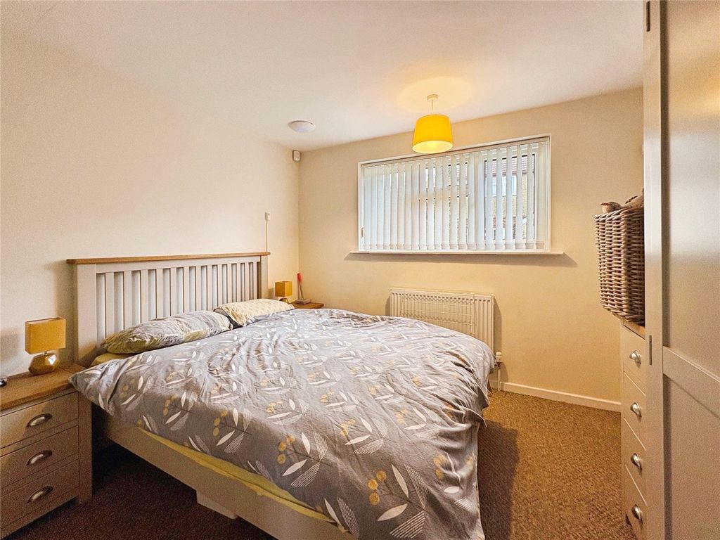 Property photo 3 of 11 Picture No. 08