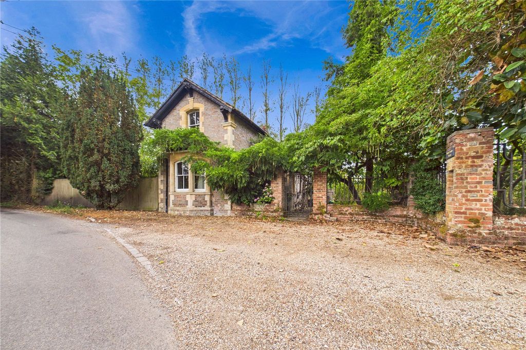 Property photo 1 of 16 Picture No. 17