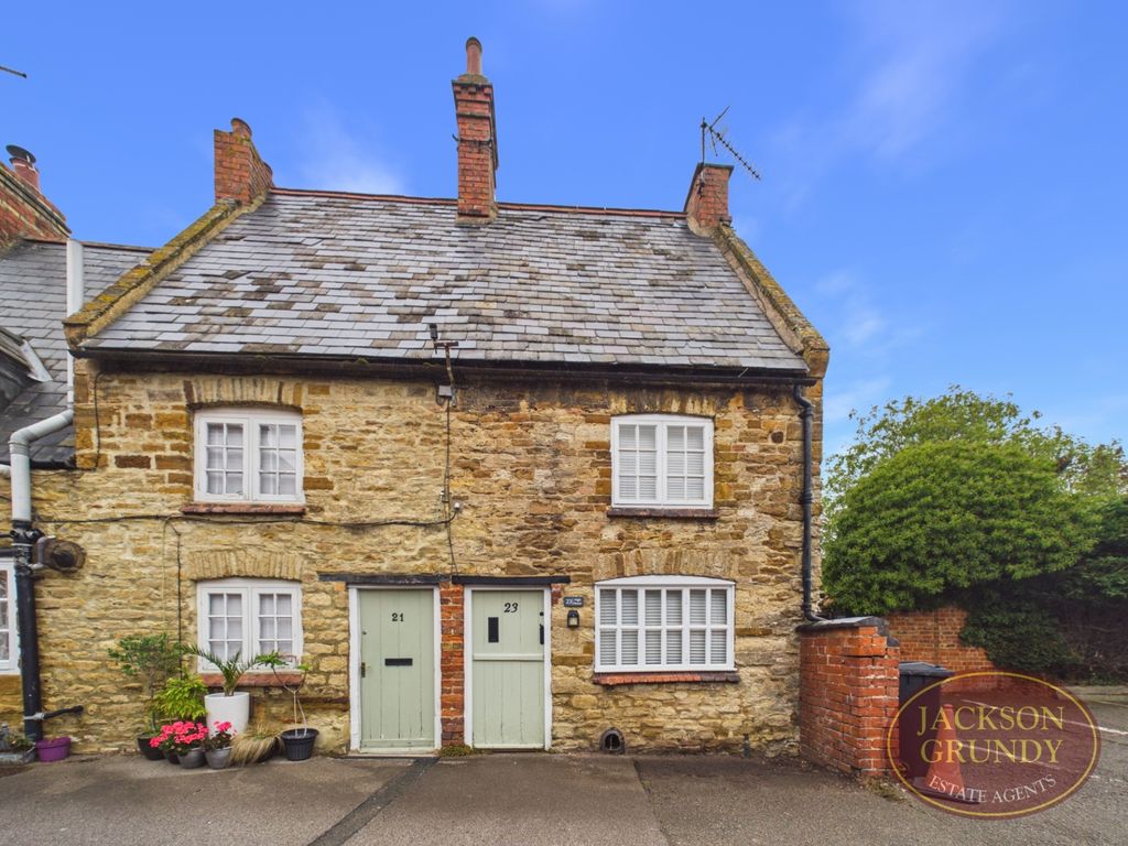 Property photo 1 of 10 High Street